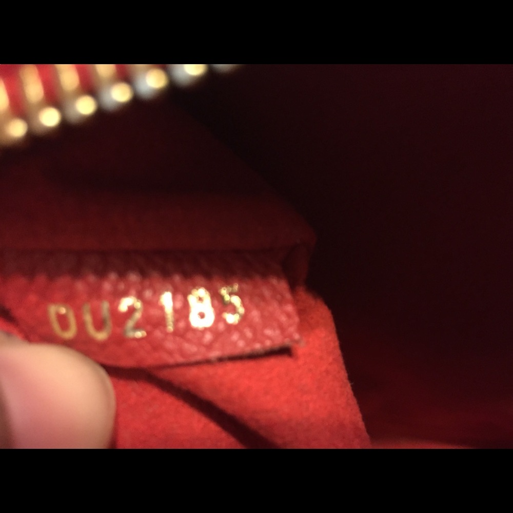 Louis Vuitton purse - Picture 8 of 8